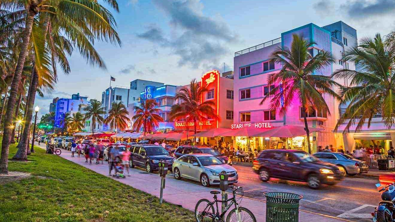 Art Deco Historic District Tour