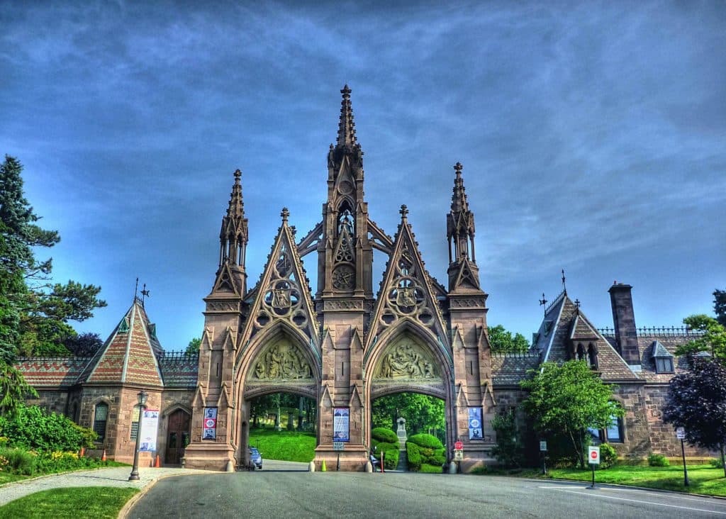 Green‑Wood Cemetery Twilight Guided Tour