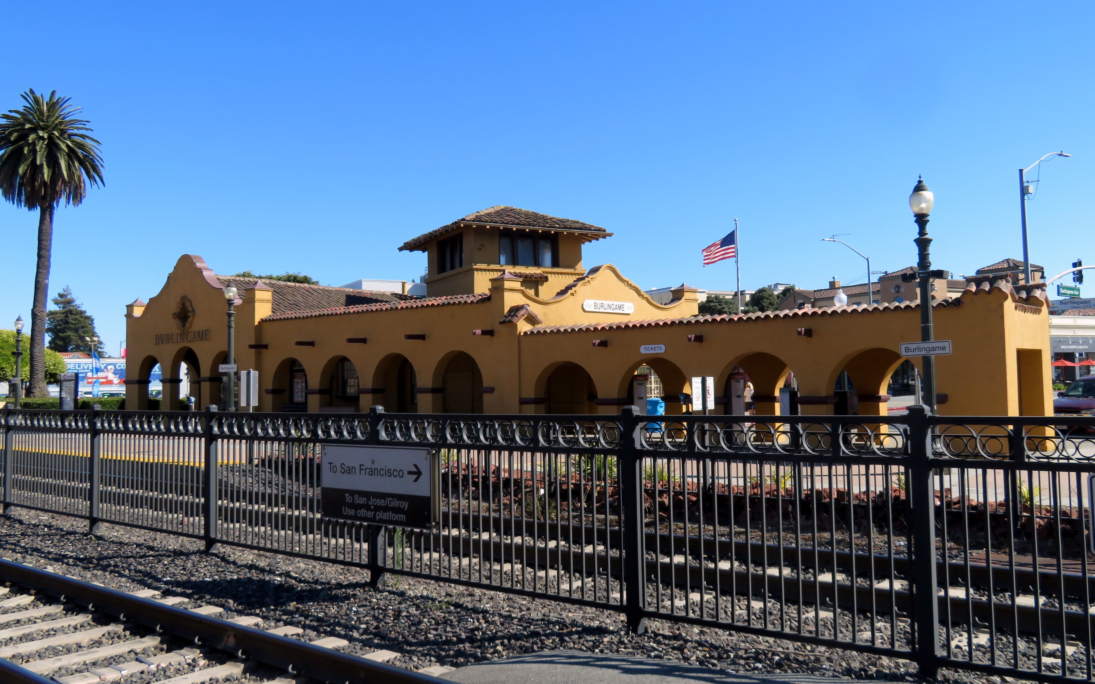 Burlingame Caltrain Station Visit